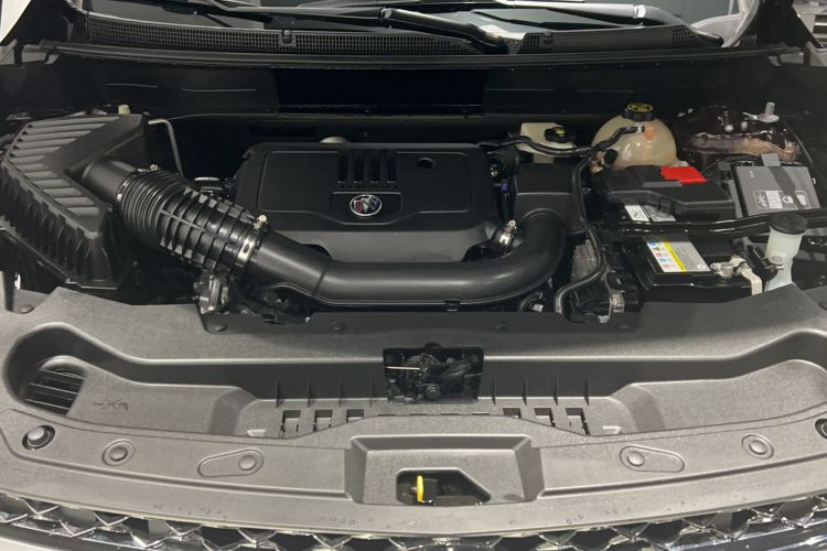 Used Buick Enclave 2020 28T All-Wheel Drive Avenir Engine Bay