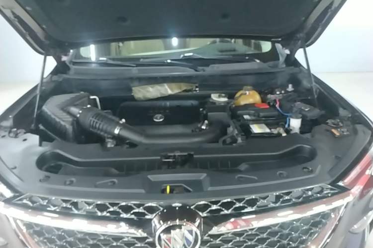 Used Buick Enclave 2020 28T All-Wheel Drive Avenir Engine Bay