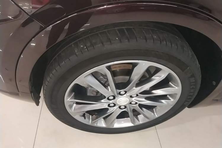 Used Buick Enclave 2020 28T All-Wheel Drive Avenir Exterior 3