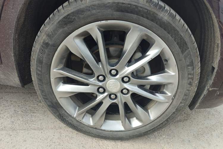 Used Buick Enclave 2020 28T All-Wheel Drive Avenir Exterior 4
