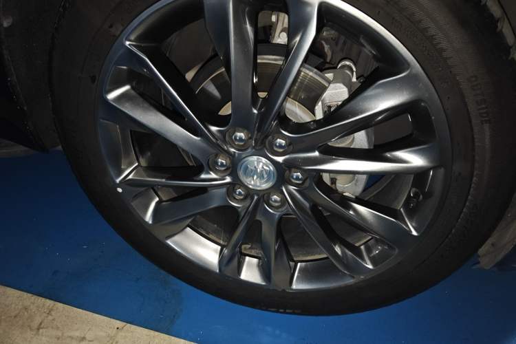 Used Buick Enclave 2020 28T All-Wheel Drive Avenir Exterior 7