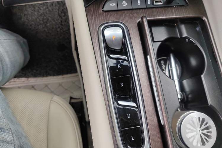 Used Buick Enclave 2020 28T All-Wheel Drive Avenir Gear Lever