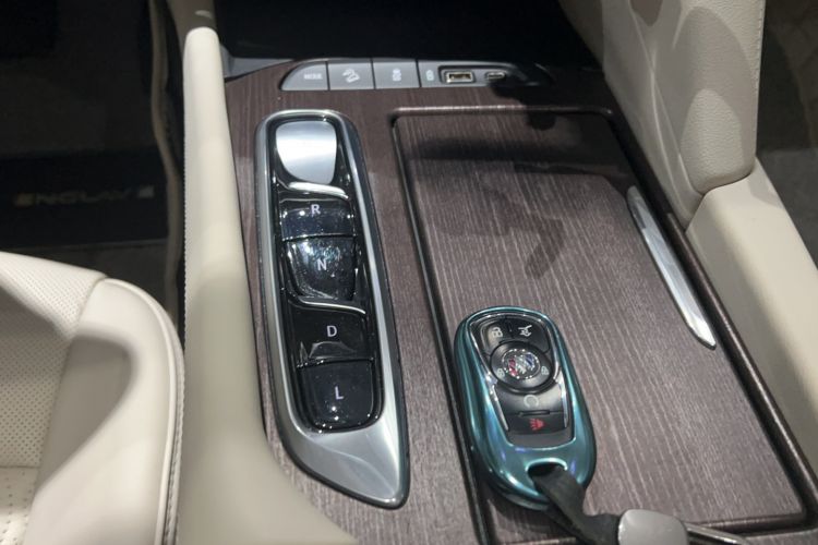 Used Buick Enclave 2020 28T All-Wheel Drive Avenir Gear Lever