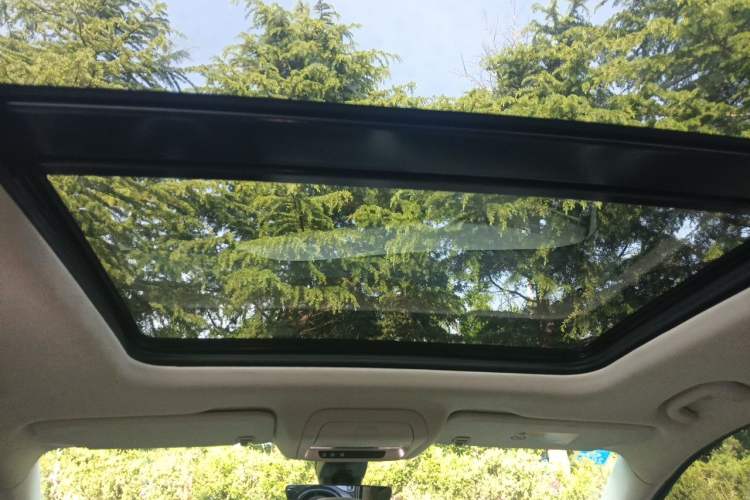 Used Buick Enclave 2020 28T All-Wheel Drive Avenir Headliner