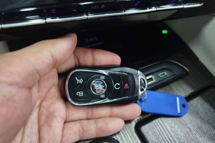Used Buick Enclave 2020 28T All-Wheel Drive Avenir Interior 1