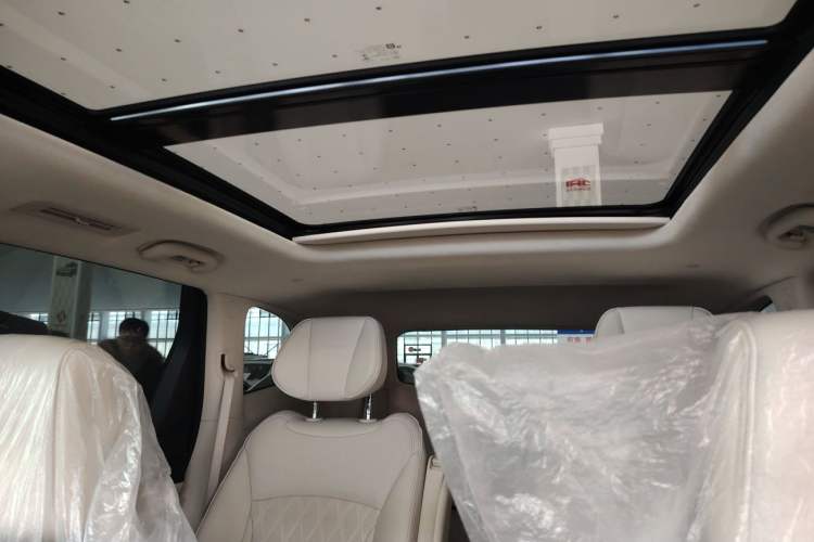 Used Buick Enclave 2020 28T All-Wheel Drive Avenir Interior 1