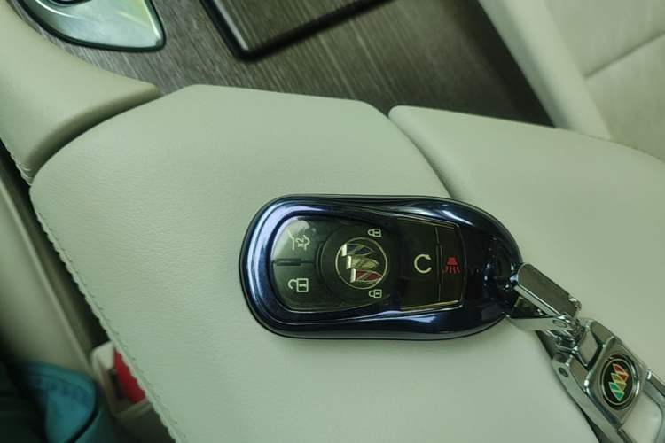 Used Buick Enclave 2020 28T All-Wheel Drive Avenir Interior 1