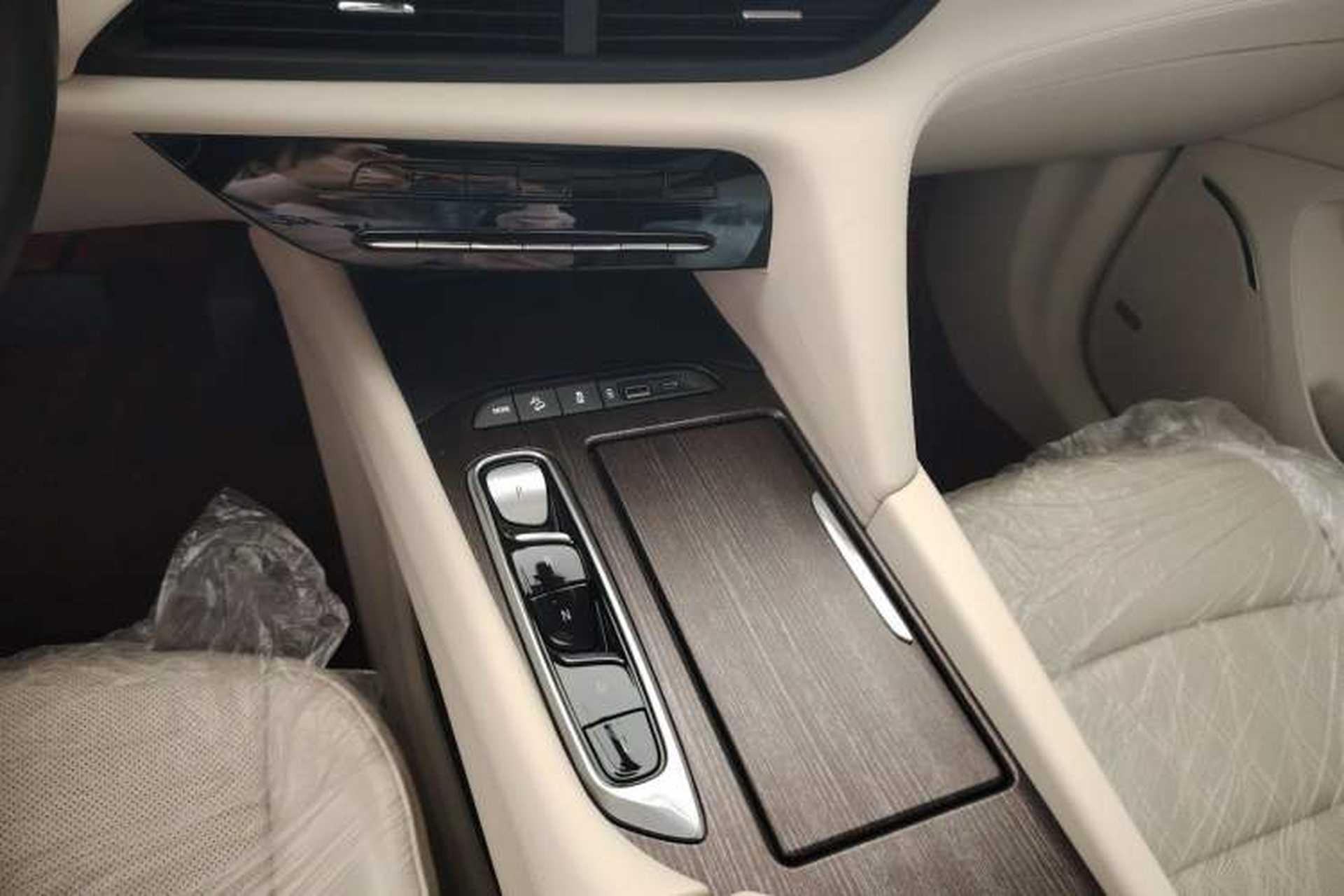 Used Buick Enclave 2020 28T All-Wheel Drive Avenir Interior 2