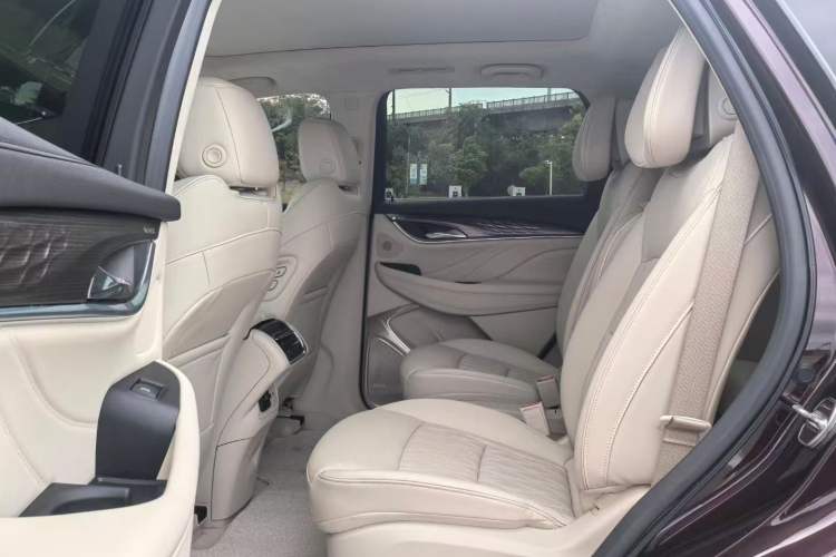 Used Buick Enclave 2020 28T All-Wheel Drive Avenir Interior 2