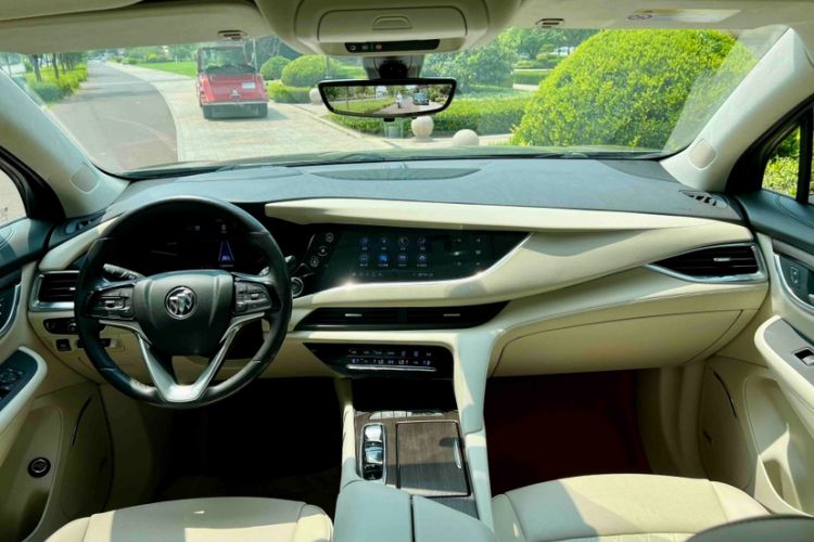 Used Buick Enclave 2020 28T All-Wheel Drive Avenir Interior 3
