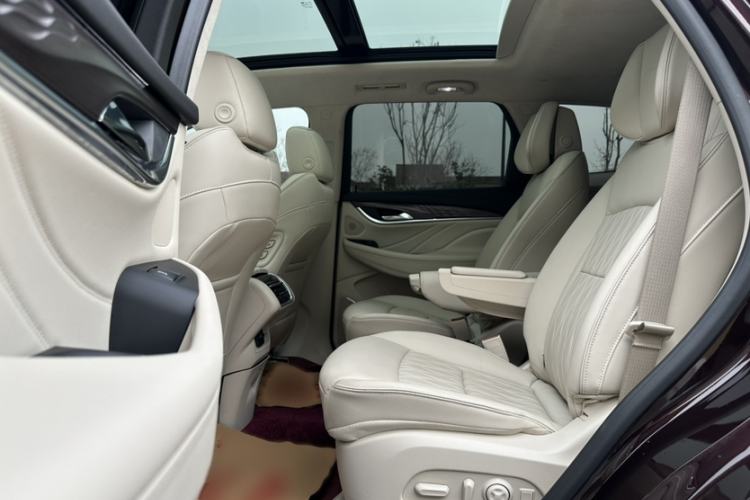 Used Buick Enclave 2020 28T All-Wheel Drive Avenir Interior 6