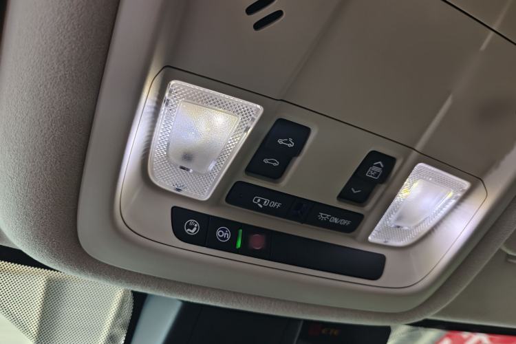 Used Buick Enclave 2020 28T All-Wheel Drive Avenir Interior 6
