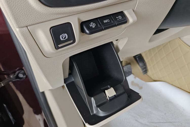 Used Buick Enclave 2020 28T All-Wheel Drive Avenir Interior 7