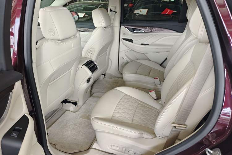 Used Buick Enclave 2020 28T All-Wheel Drive Avenir Interior 8
