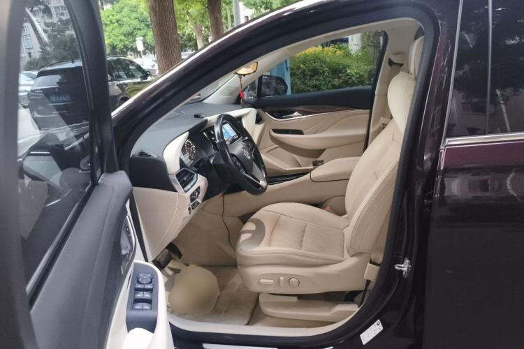 Used Buick Enclave 2020 28T All-Wheel Drive Avenir Left Front Seat