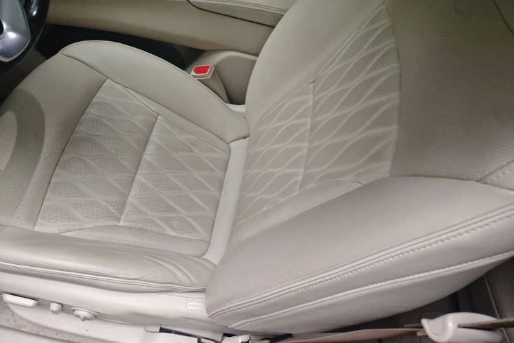 Used Buick Enclave 2020 28T All-Wheel Drive Avenir Left Front Seat