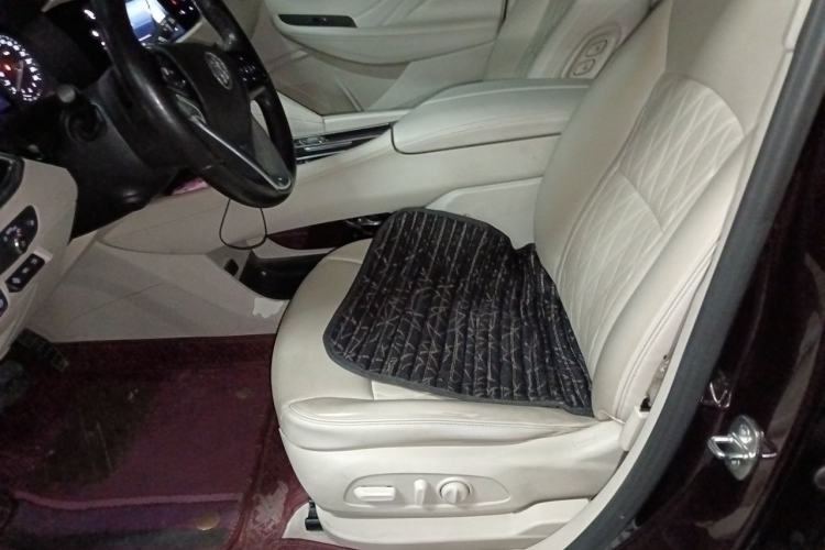 Used Buick Enclave 2020 28T All-Wheel Drive Avenir Left Front Seat
