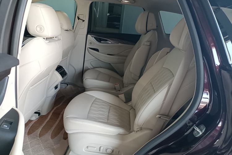 Used Buick Enclave 2020 28T All-Wheel Drive Avenir Left Rear Seat
