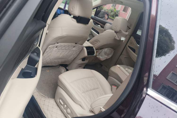 Used Buick Enclave 2020 28T All-Wheel Drive Avenir Left Rear Seat