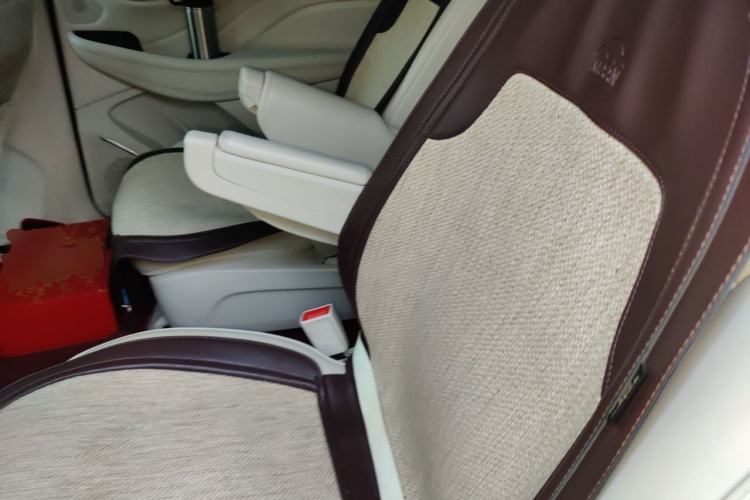 Used Buick Enclave 2020 28T All-Wheel Drive Avenir Left Rear Seat