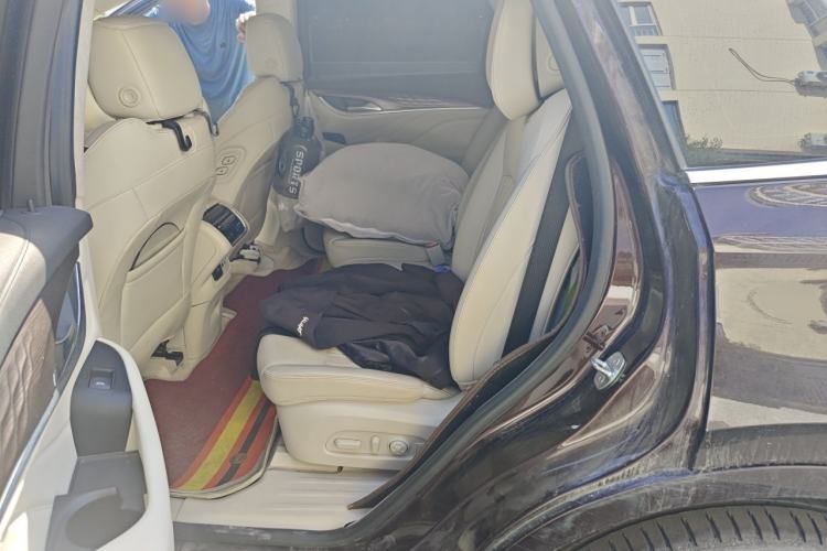 Used Buick Enclave 2020 28T All-Wheel Drive Avenir Left Rear Seat