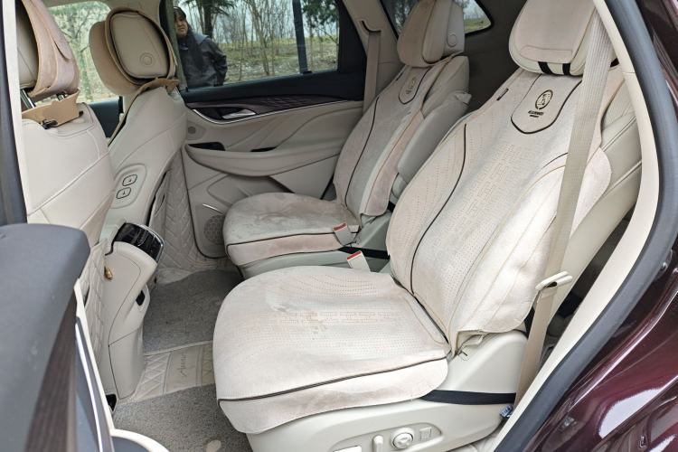 Used Buick Enclave 2020 28T All-Wheel Drive Avenir Left Rear Seat