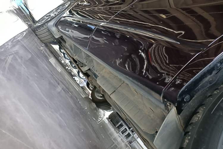 Used Buick Enclave 2020 28T All-Wheel Drive Avenir Left Side Sill
