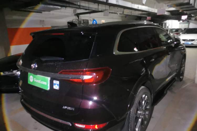 Used Buick Enclave 2020 28T All-Wheel Drive Avenir Rear Right 45 Deg