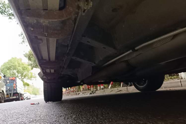 Used Buick Enclave 2020 28T All-Wheel Drive Avenir Right Side Sill