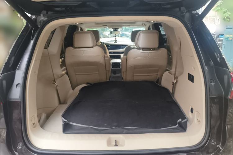 Used Buick Enclave 2020 28T All-Wheel Drive Avenir Trunk