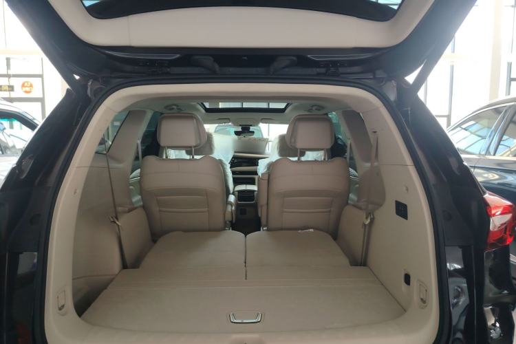 Used Buick Enclave 2020 28T All-Wheel Drive Avenir Trunk