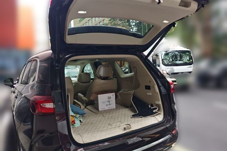 Used Buick Enclave 2020 28T All-Wheel Drive Avenir Trunk