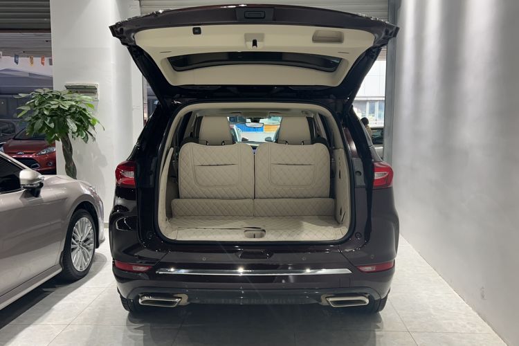 Used Buick Enclave 2020 28T All-Wheel Drive Avenir Trunk