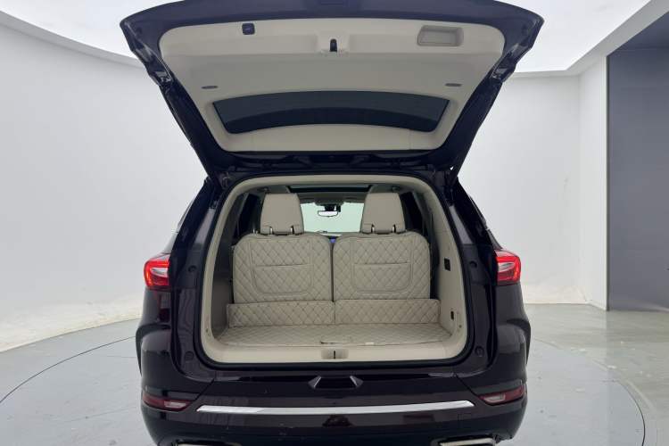 Used Buick Enclave 2020 28T All-Wheel Drive Avenir Trunk