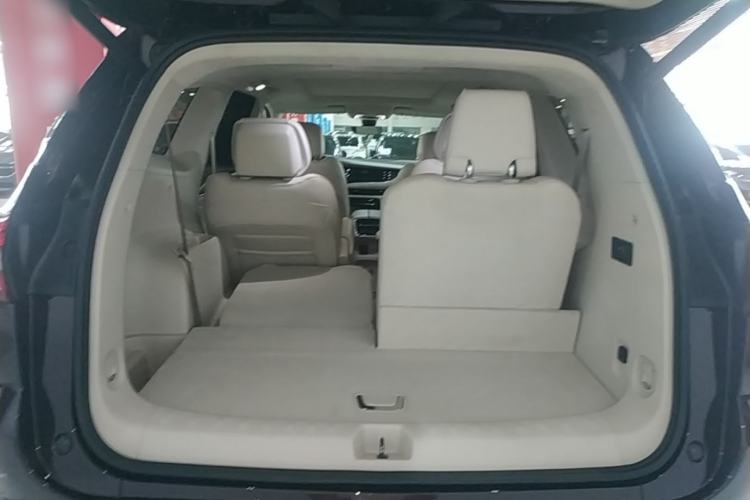 Used Buick Enclave 2020 28T All-Wheel Drive Avenir Trunk