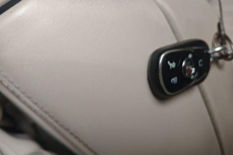 Used Buick Enclave 2020 28T All-Wheel Drive Avenir Vehicle Key