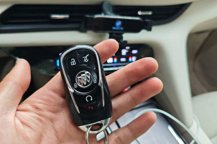 Used Buick Enclave 2020 28T All-Wheel Drive Avenir Vehicle Key