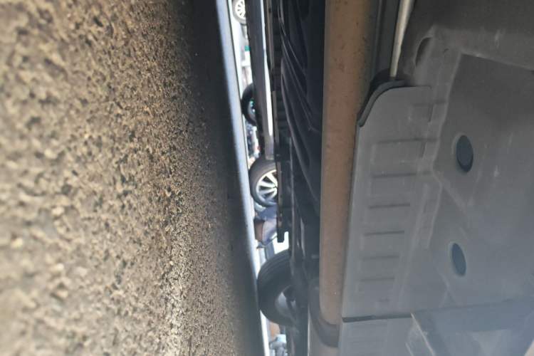 Used Buick Enclave 2020 28T Two-Wheel Drive Zhanqi Version Chassis Rear Right