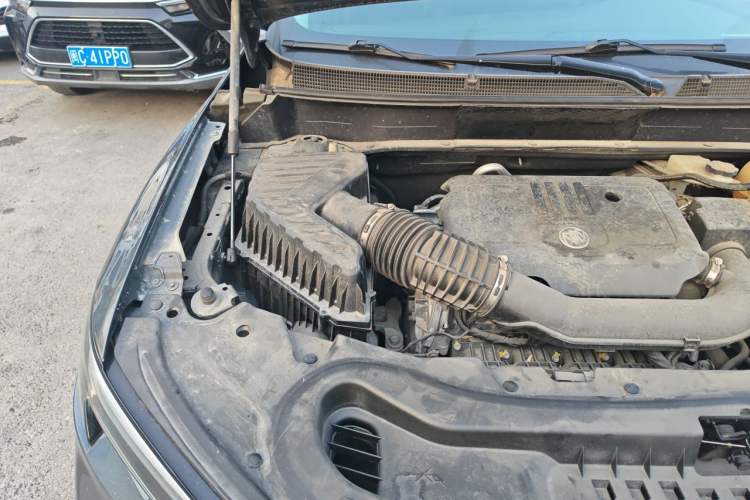 Used Buick Enclave 2020 28T Two-Wheel Drive Zhanqi Version Engine Bay Right