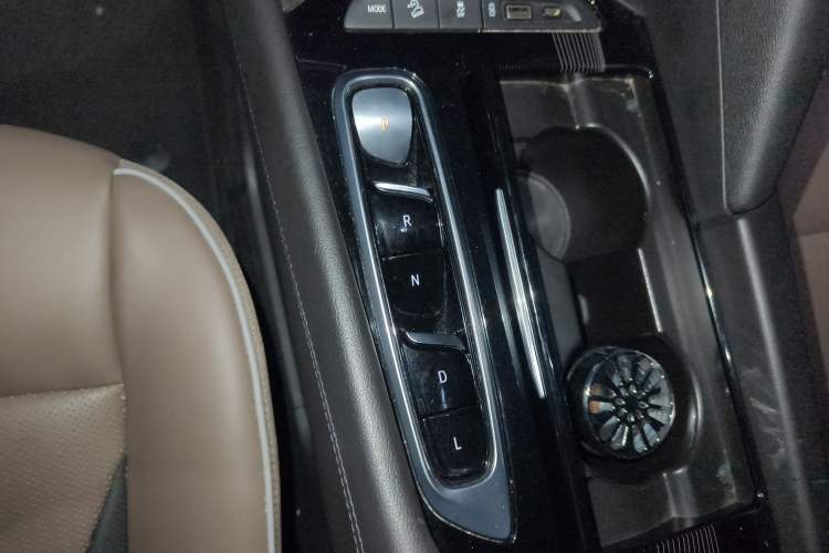 Used Buick Enclave 2020 28T Four-Wheel Drive Luxury Flagship Edition Gear Lever