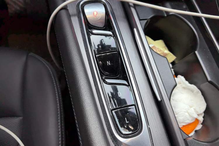 Used Buick Enclave 2020 28T Four-Wheel Drive Prestige Version Gear Lever