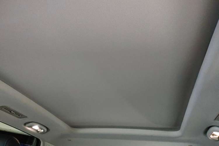 Used Buick Enclave 2020 28T Two-Wheel Drive Prestige Version Headliner