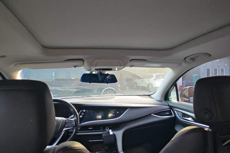 Used Buick Enclave 2020 28T Two-Wheel Drive Zhanqi Version Headliner