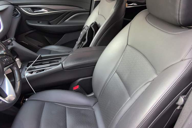 Used Buick Enclave 2020 28T Four-Wheel Drive Prestige Version Left Front Seat