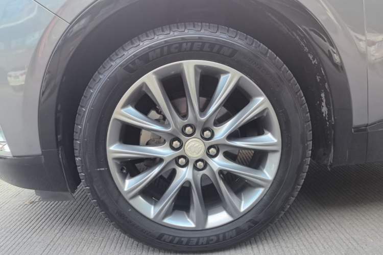 Used Buick Enclave 2020 28T Four-Wheel Drive Flagship Version Left Front Wheel Hub
