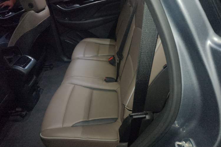 Used Buick Enclave 2020 28T Four-Wheel Drive Luxury Flagship Edition Left Rear Seat