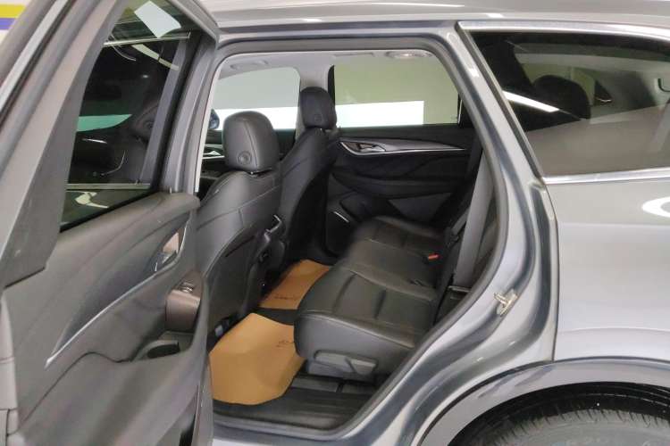 Used Buick Enclave 2020 28T Two-Wheel Drive Prestige Version Right Rear Seat
