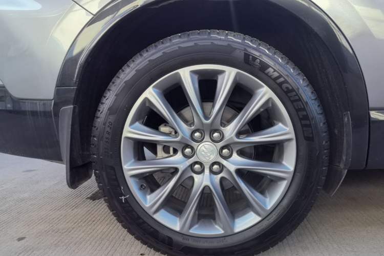 Used Buick Enclave 2020 28T Four-Wheel Drive Flagship Version Right Rear Wheel Hub