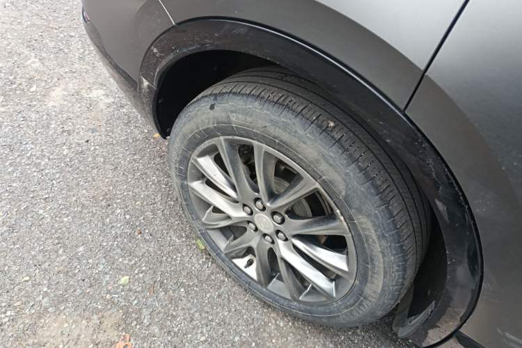 Used Buick Enclave 2020 28T Two-Wheel Drive Prestige Version Right Rear Wheel Hub