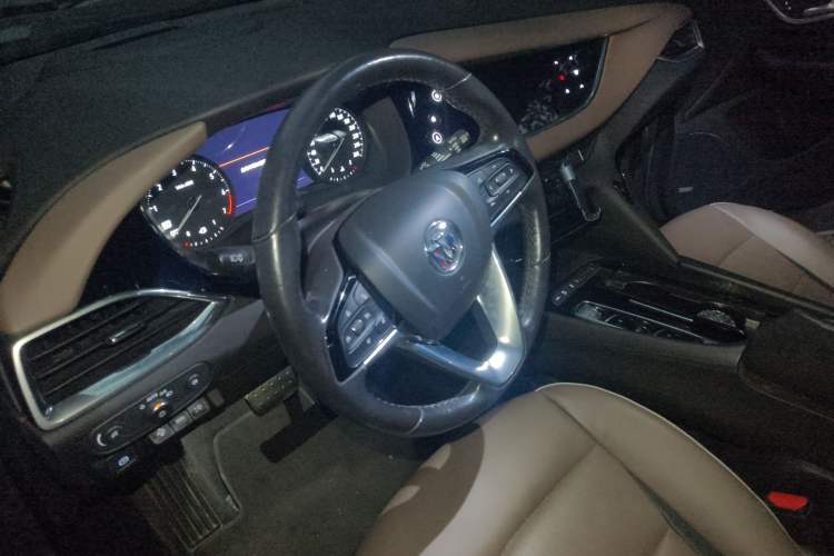 Used Buick Enclave 2020 28T Four-Wheel Drive Luxury Flagship Edition Steering Wheel